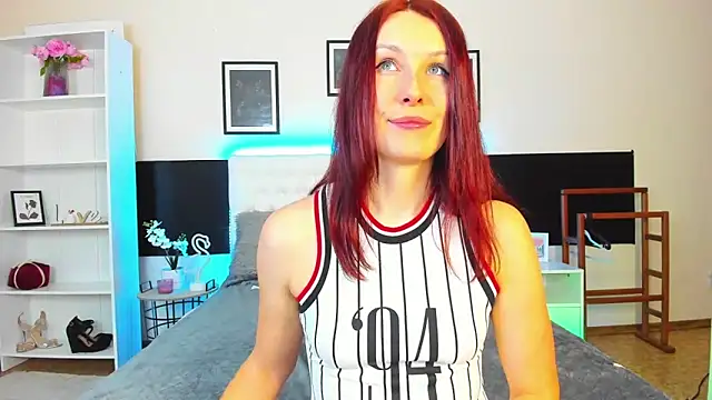 KiraNeeww online show from February 26, 6:34 am