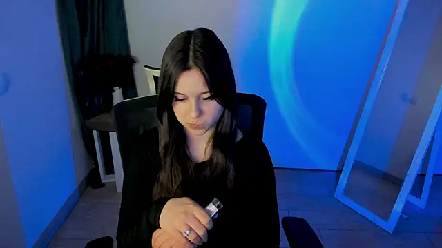 Lilu May online show from May 15, 4:54 pm