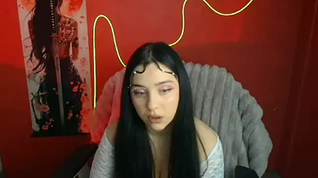 Lilu May online show from April 10, 9:32 pm