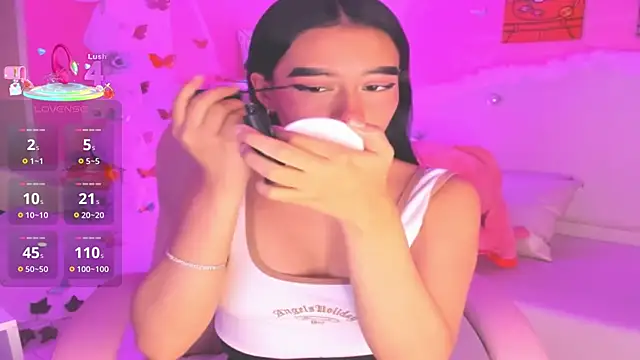 isabella castillo  online show from December 3, 3:09 am