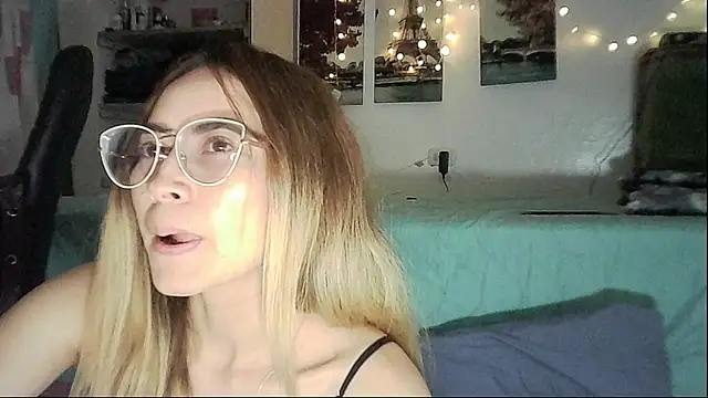 LunaRush online show from December 21, 9:08 pm