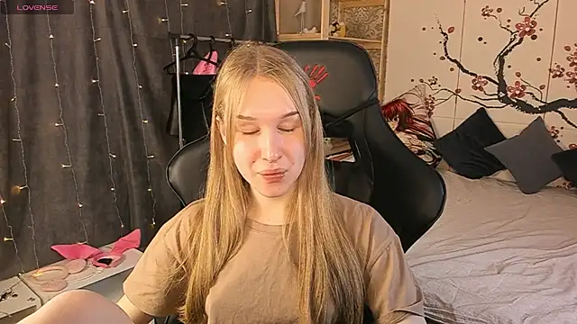 Katy Midocalm online show from December 19, 6:38 am