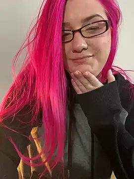 MaryMary  online show from March 8, 10:13 pm