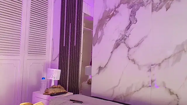 BellaHarpeer online show from April 6, 7:48 pm