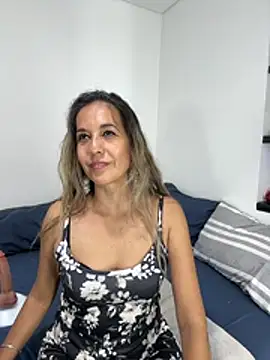 sandrafarrely online show from May 4, 12:14 am