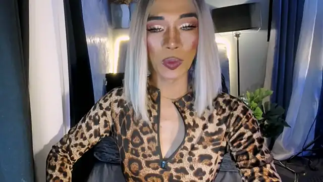 TsBlackHORSECOCKcalix online show from April 22, 6:05 pm