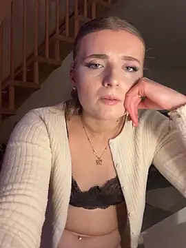 MilaLuxe online show from December 20, 10:25 pm