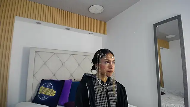 Kat Cute online show from April 18, 4:04 am