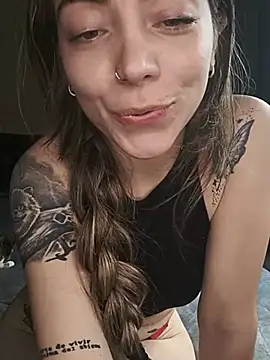 Ceciihot online show from June 2, 4:52 pm