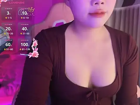 lilly dang online show from January 13, 12:31 pm