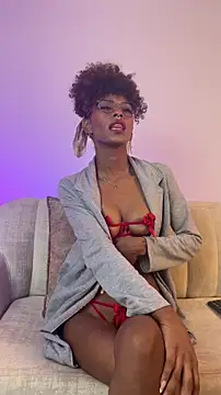 NaomiClay online show from April 21, 12:45 pm