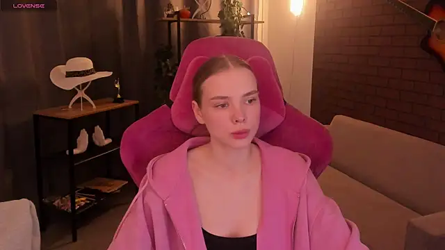 BellaHaadiid online show from December 22, 2:58 am