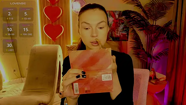 MaxinCarroll online show from February 24, 5:17 am