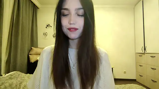 Qwami Amie online show from February 21, 2:51 pm