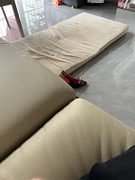 qwe522522 online show from April 3, 6:55 am