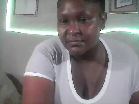 sweetmilkylady online show from April 1, 8:26 am