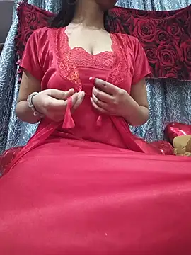 Rose1728 online show from February 12, 7:59 pm