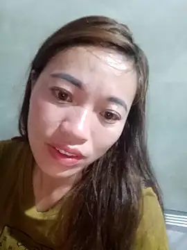 little-effy online show from March 25, 8:34 pm