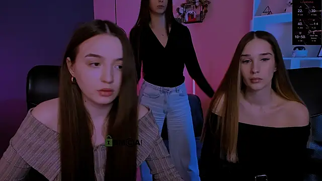 mila firee online show from March 27, 10:05 am