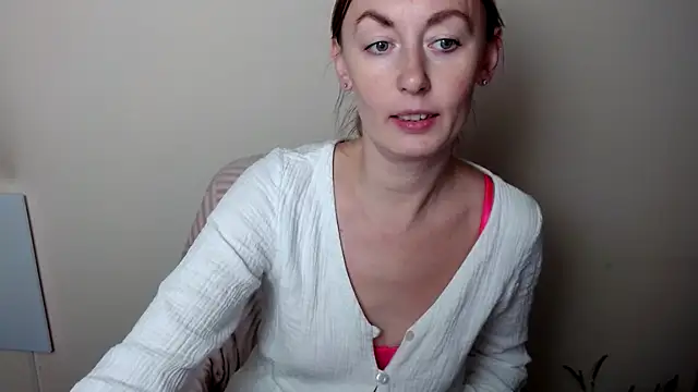 LiaSeass  online show from January 8, 11:58 am