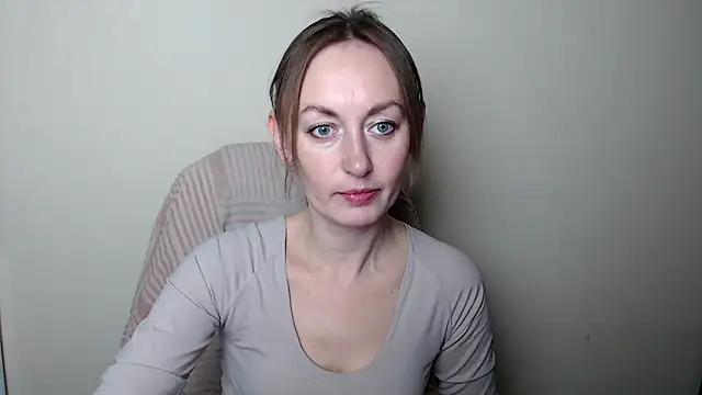 LiaSeass  online show from March 13, 1:12 pm