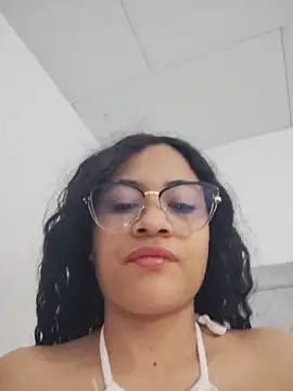 DAFNNEE HOT online show from June 9, 2:05 pm