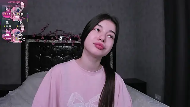 LisaColee online show from March 11, 11:18 pm