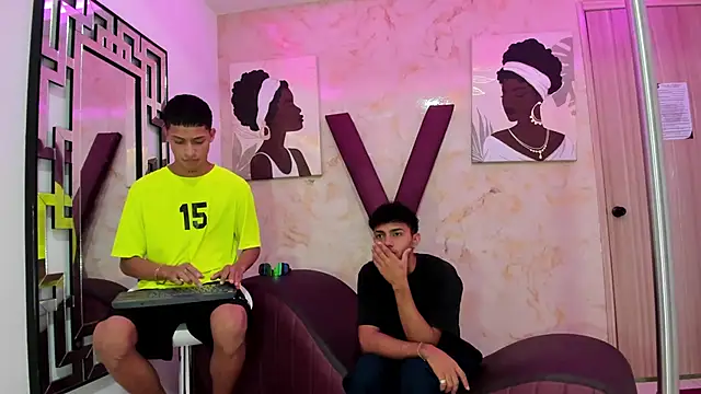 DIAMOND BLACKS online show from December 15, 7:24 am