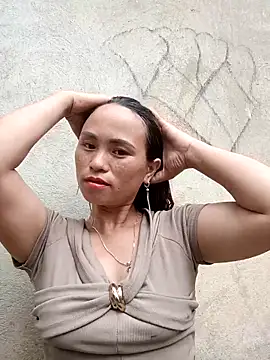 ngaytho004 online show from May 23, 9:18 am