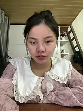 leo-kitty online show from March 5, 3:30 pm