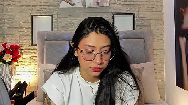 LanaRouse online show from March 3, 11:11 pm