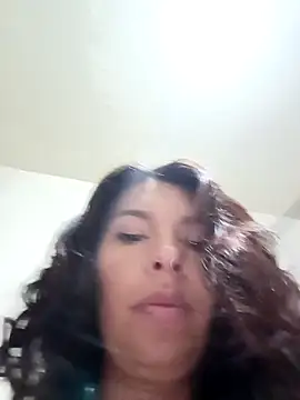 maggiass online show from February 14, 1:07 am