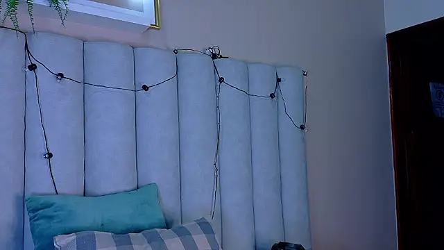 Miia Anderson online show from March 14, 12:50 pm