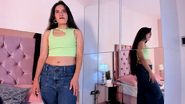 zenda bianchi online show from December 17, 8:35 pm