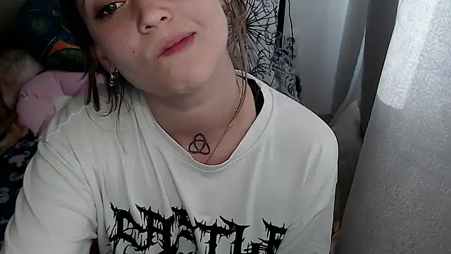 AlienforTwenty online show from April 20, 2:53 pm