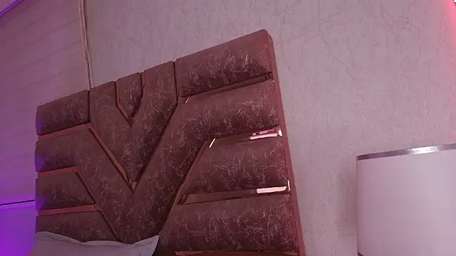 sofia go  online show from March 31, 11:54 am