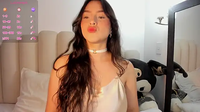 CataVelasco online show from December 14, 9:48 am