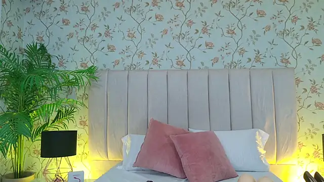 Carrie GB online show from April 15, 12:49 pm