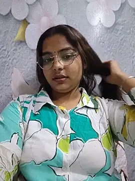Himani 0122 online show from June 16, 8:37 am