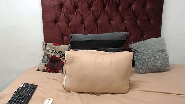 THICKBARBIE32 online show from January 11, 6:24 pm