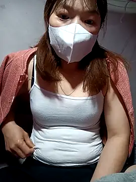 May-Ne online show from December 22, 3:37 pm