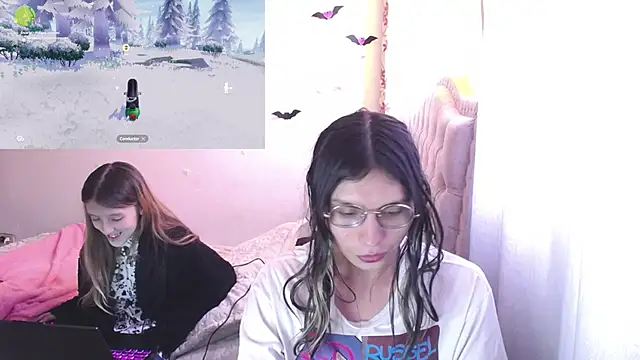 Briar y Blair online show from January 13, 5:50 pm