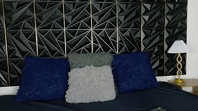 DeisyWalker online show from January 6, 8:23 pm