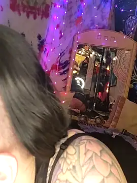 infinirose online show from April 6, 8:15 am