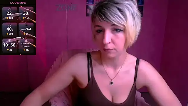 Lana Foxyy online show from March 17, 6:28 am