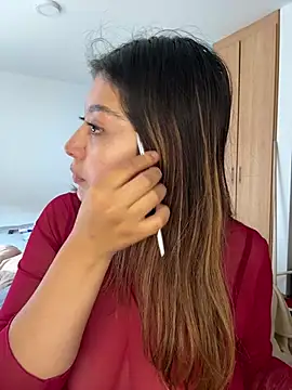 justmariee online show from January 18, 5:42 pm