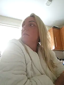 theblondecocklover online show from March 18, 7:46 am