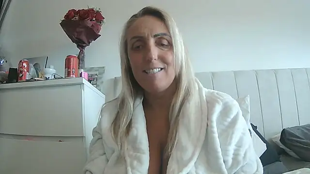 theblondecocklover online show from June 7, 4:47 pm