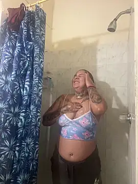 ateneaa dioosa online show from January 18, 9:55 pm