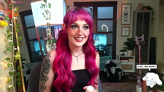 itscleomoon online show from April 23, 1:35 am